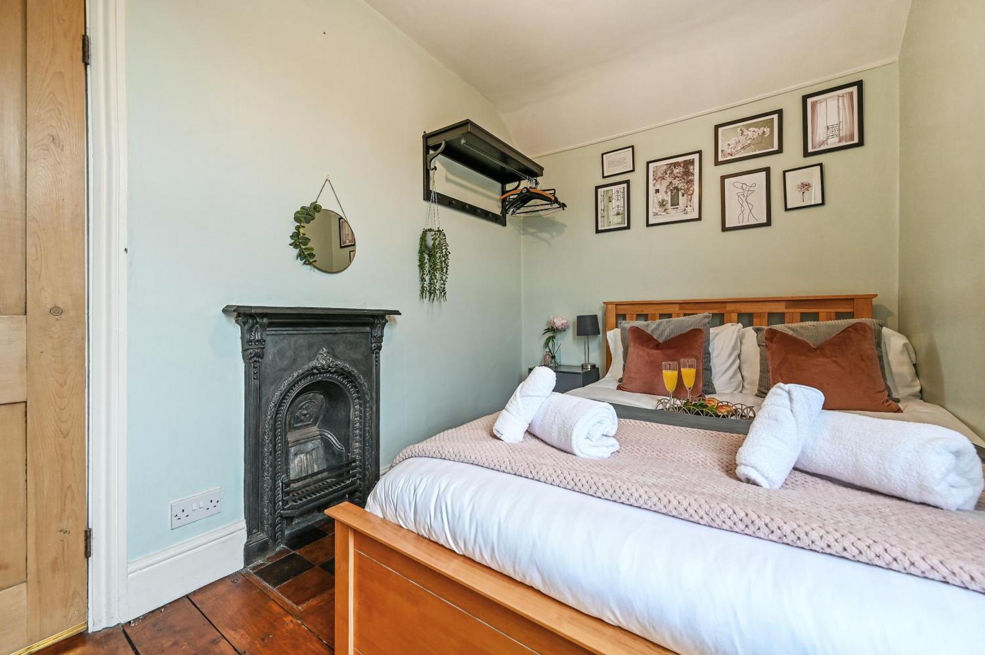 Beautiful Townhouse, Great Location - Pet Friendly Villa Cardiff Exterior photo